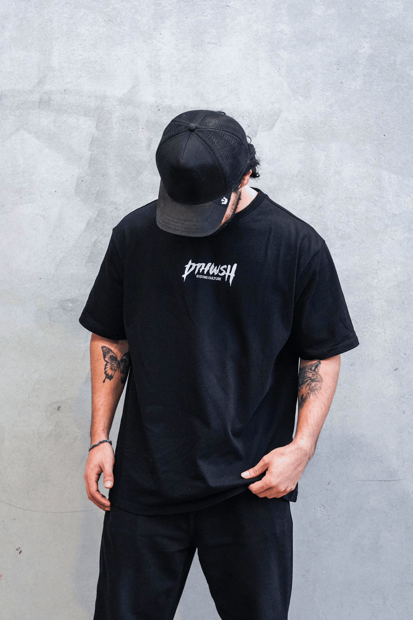 "PACK MENTALITY" T-SHIRT - BLACK