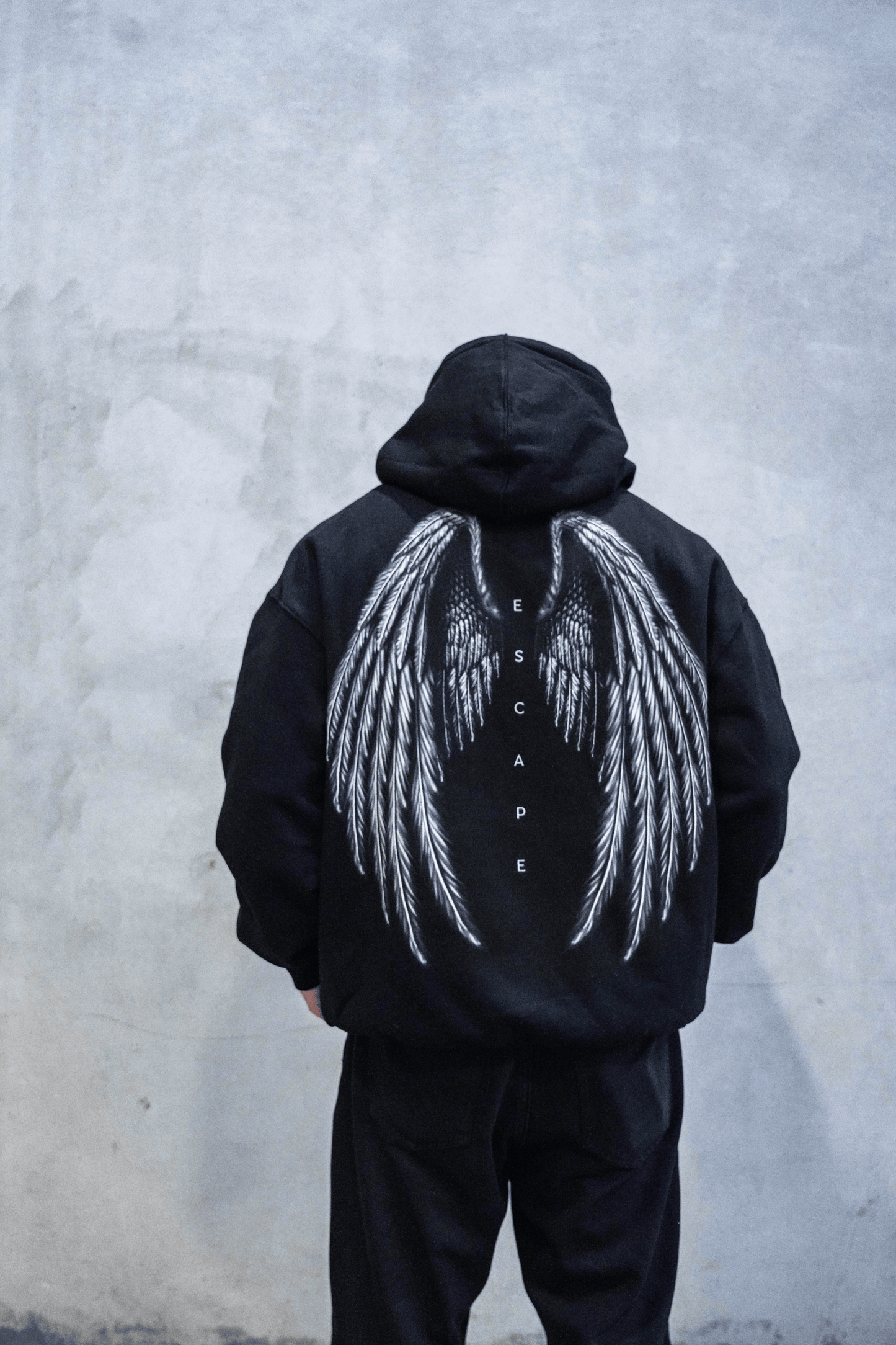 "ESCAPE" HOODIE - BLACK